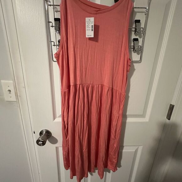 NWT Maurices 24/7 Coral Sleeveless Dress with Pockets - Medium - Picture 1 of 5